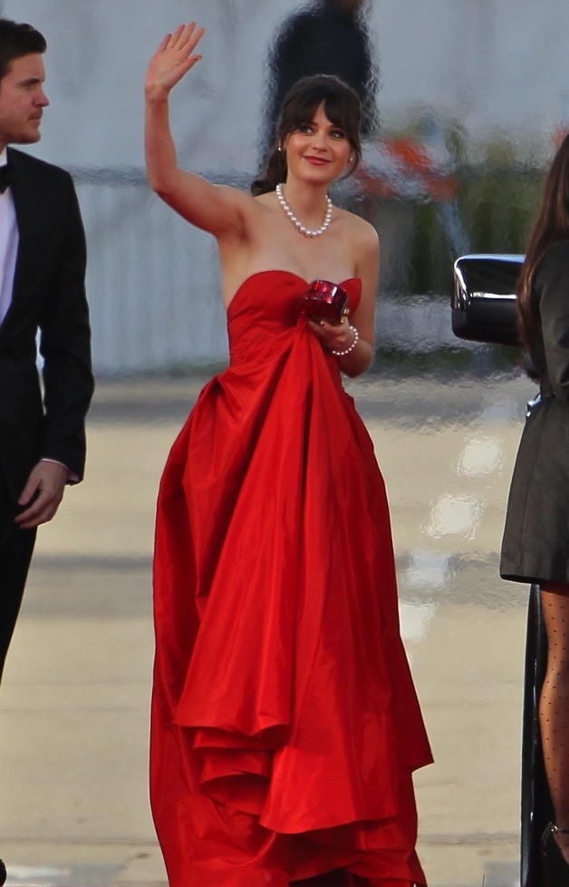 Zooey Deschanel Golden Globe Dress