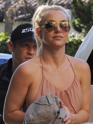 Britney Spears Side Boob Picture