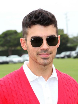 joe jonas modeling