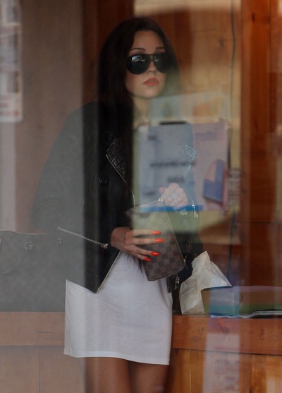 Amanda Bynes Shopping