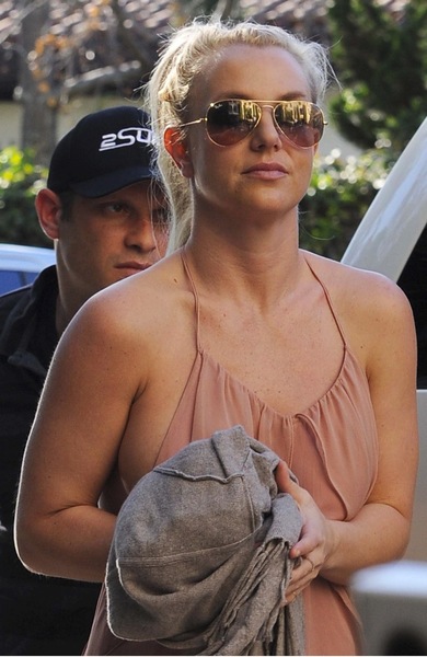 Britney Spears Side Boob Picture