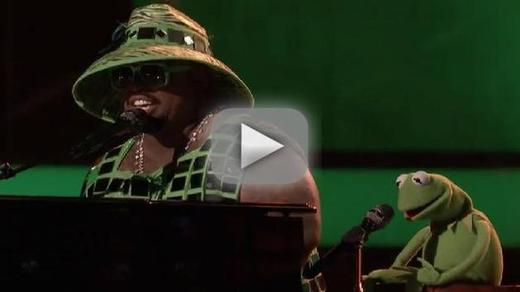 Cee Lo Green ft. Kermit the Frog - Bein' Green (Live on The Voice)