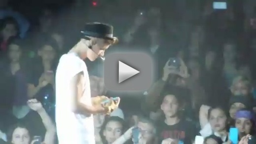 Justin Bieber iPhone Use