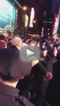 Taylor Swift Kisses Harry Styles